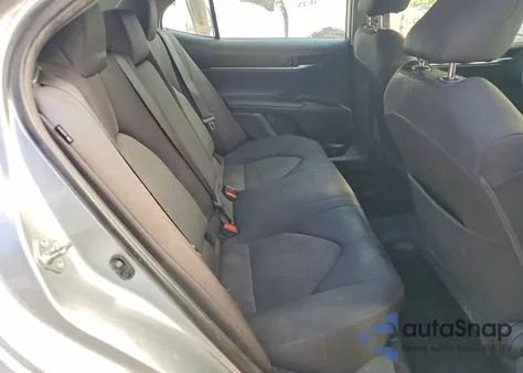 2019 Toyota Camry L из США, поврежденный, VIN 4T1B11HK6KU786492